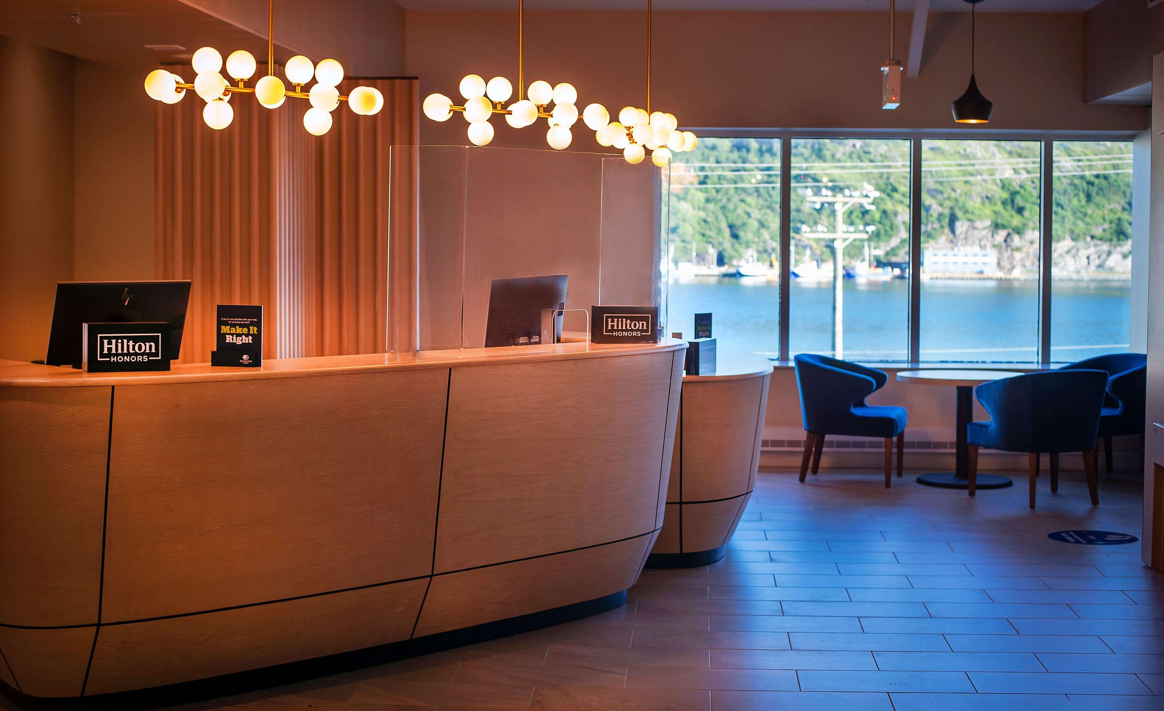Doubletree By Hilton St. John'S Harbourview Hotel Екстериор снимка