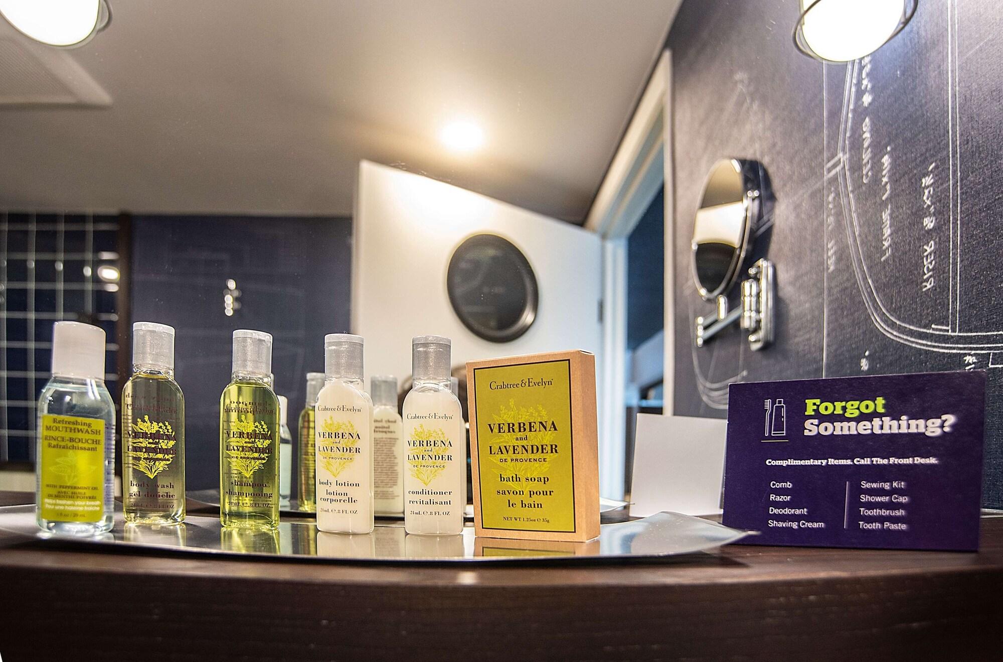 Doubletree By Hilton St. John'S Harbourview Hotel Екстериор снимка