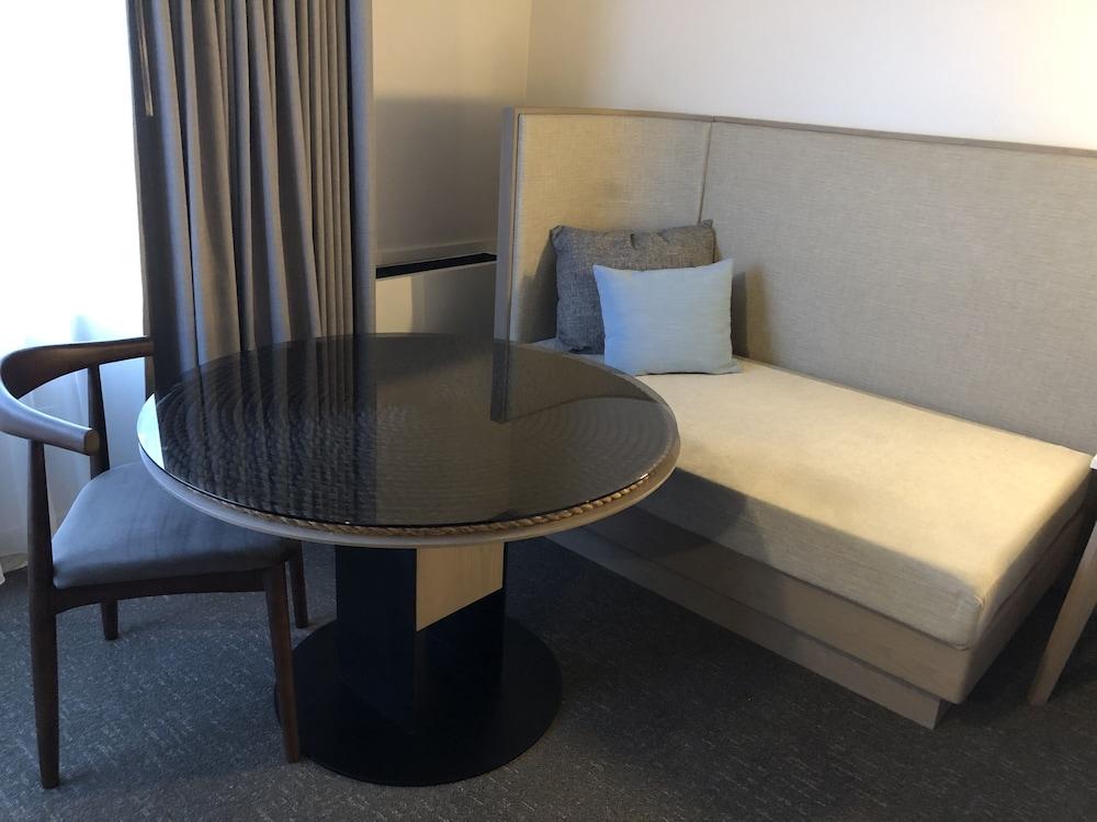 Doubletree By Hilton St. John'S Harbourview Hotel Екстериор снимка