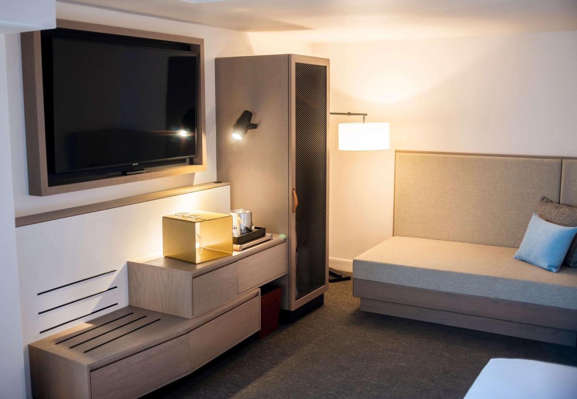 Doubletree By Hilton St. John'S Harbourview Hotel Екстериор снимка