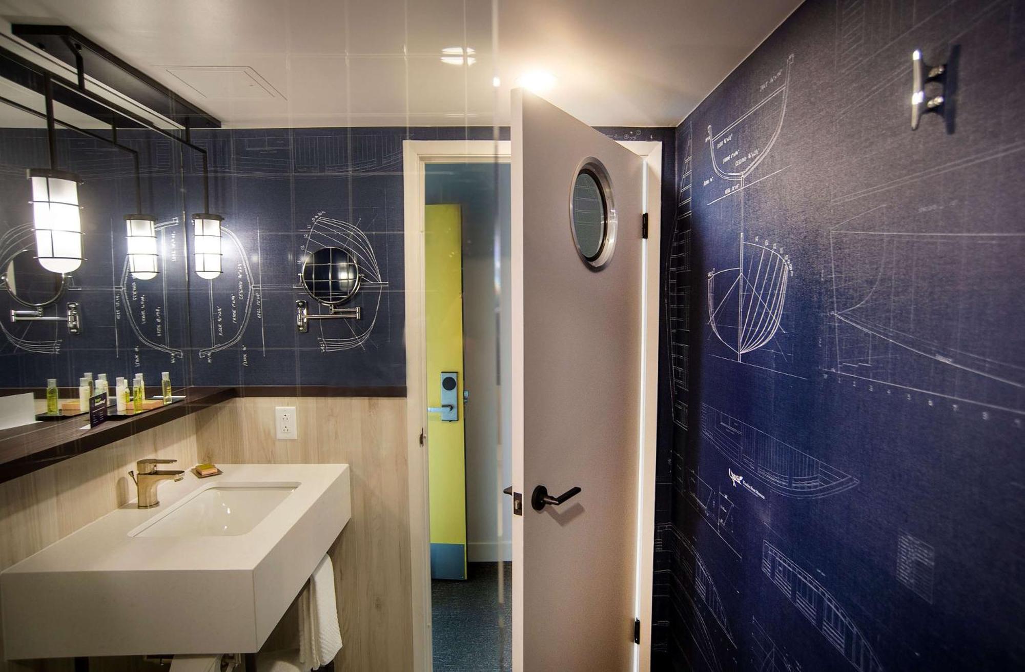 Doubletree By Hilton St. John'S Harbourview Hotel Екстериор снимка